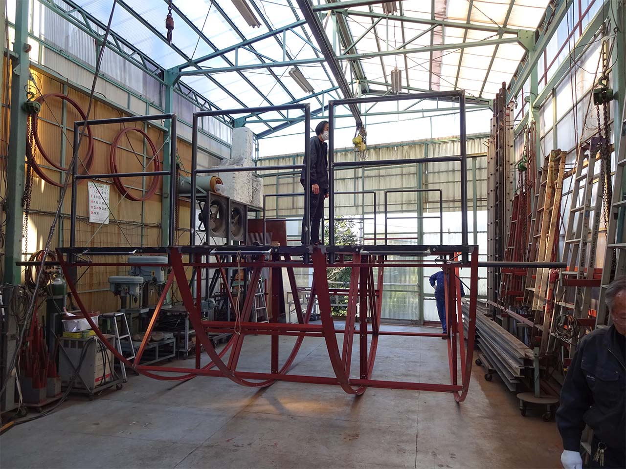 Complex vase sculpture